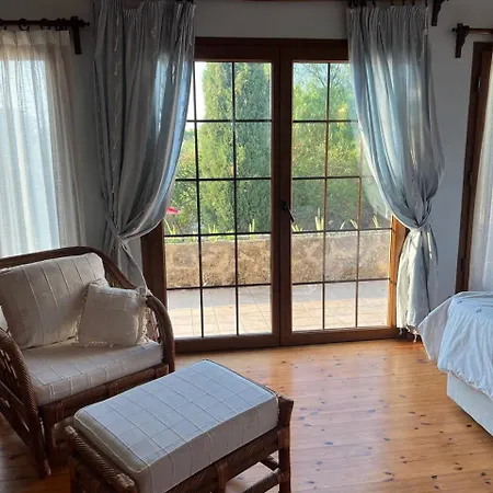 Villa Charming Boutique In Catalkoey Nikosia